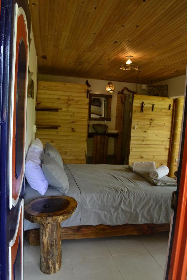 Habitacion Las Bromelias, Pijao, Finca Flora Del Rio ภายนอก รูปภาพ